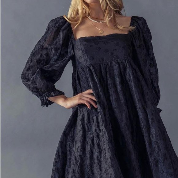 Escape Floral Embroidery Mini Dress - Picture 3 of 6